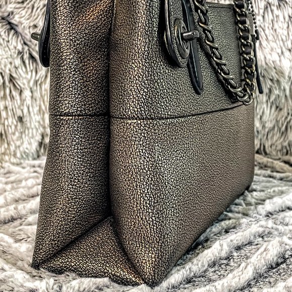 GUC - COACH MINI TURNLOCK BOROUGH BAG W/WOVEN CHAIN IN METALLIC LEATHER (33619) - Picture 4 of 13